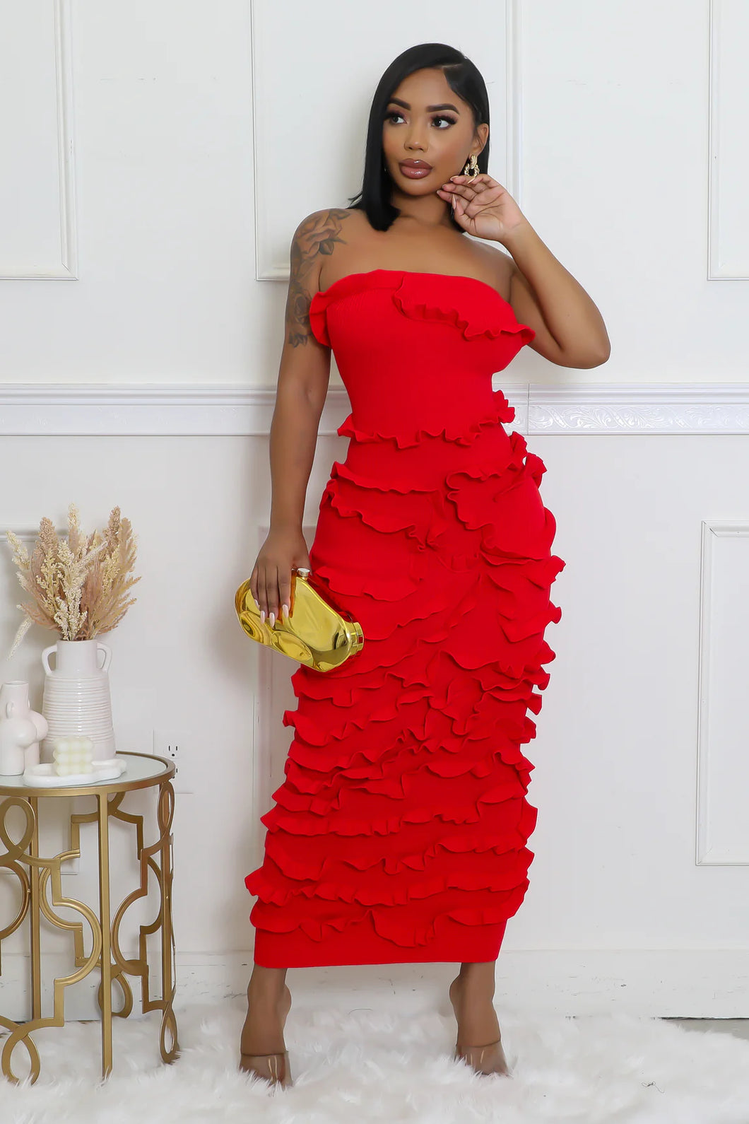 Elegance in line dress